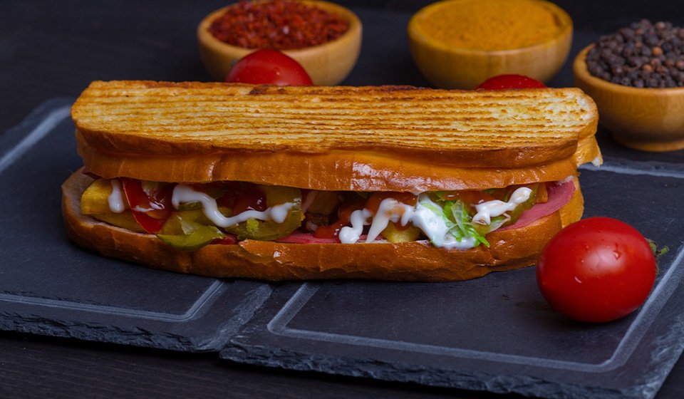 MEŞHUR AYVALIK TOST