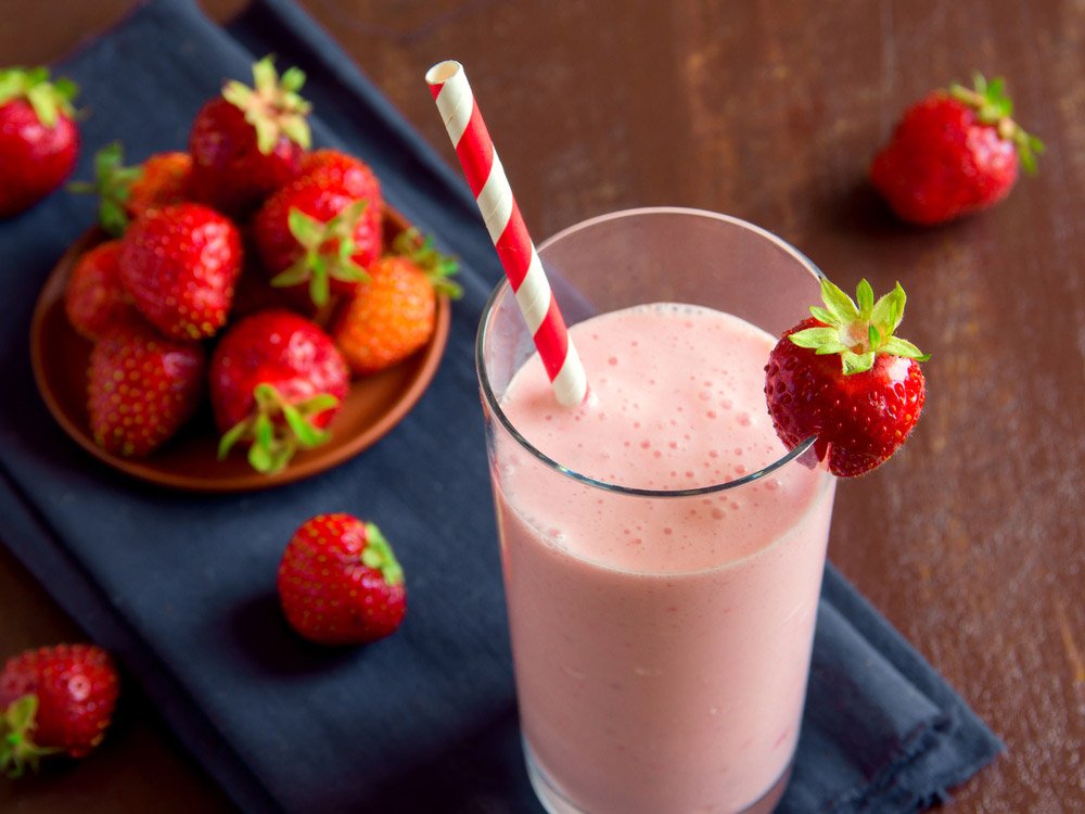 ÇİLEKLİ MİLKSHAKE