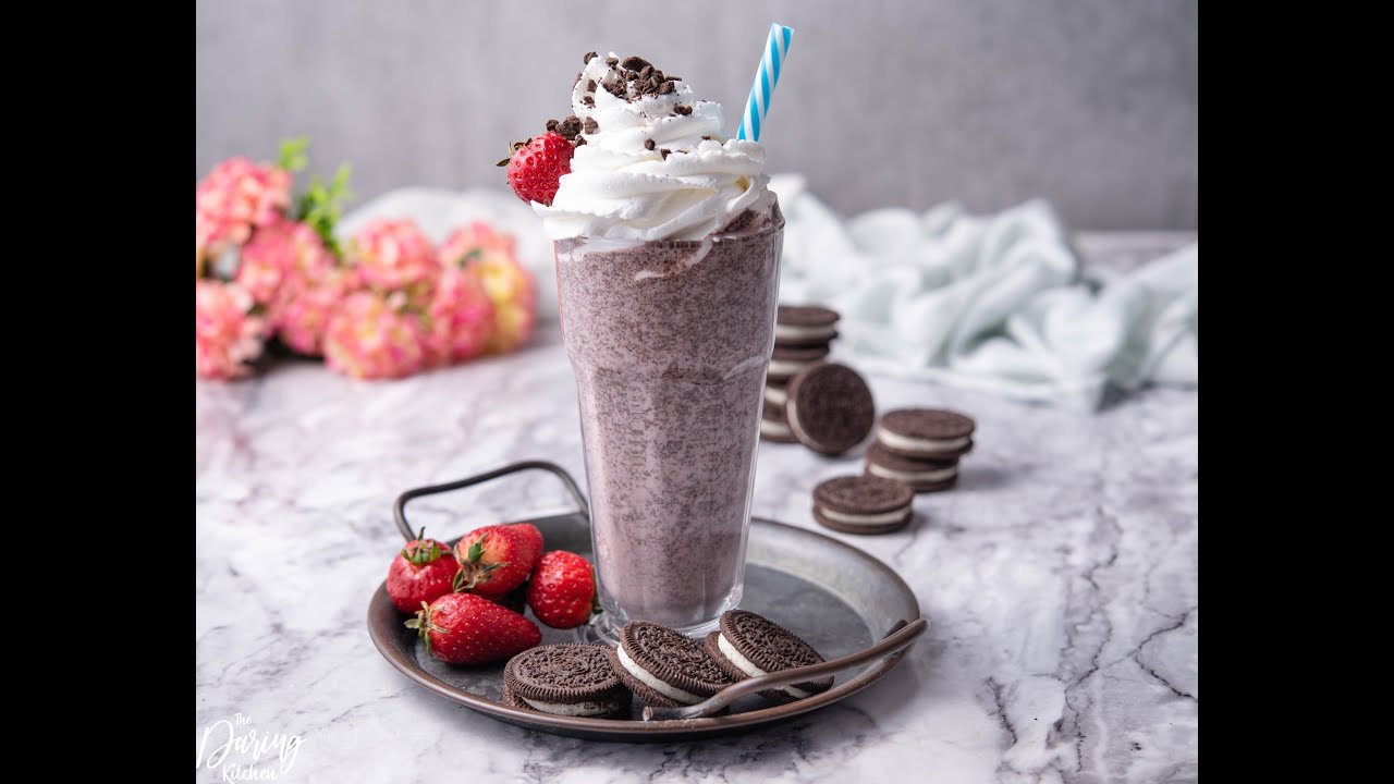OREO ÇİLEK MİLKSHAKE