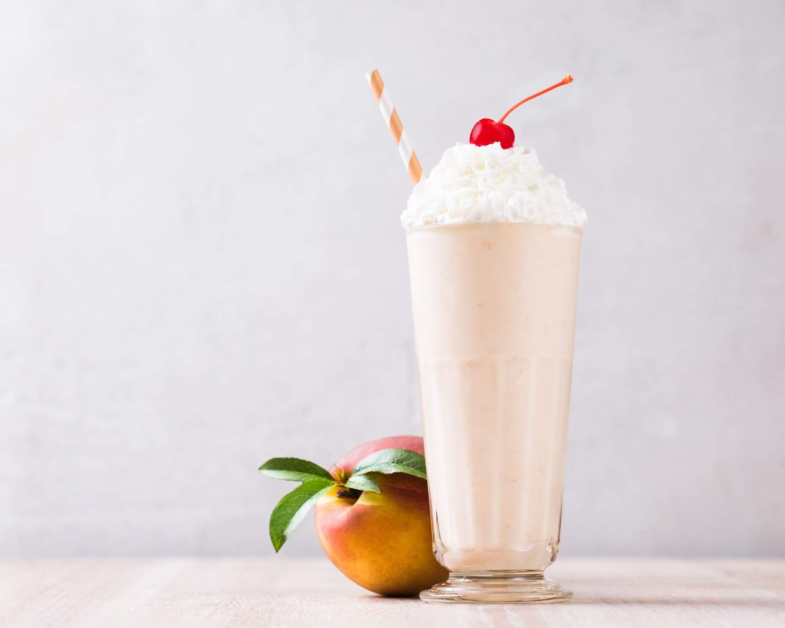 ŞEFTALİ MİLKSHAKE