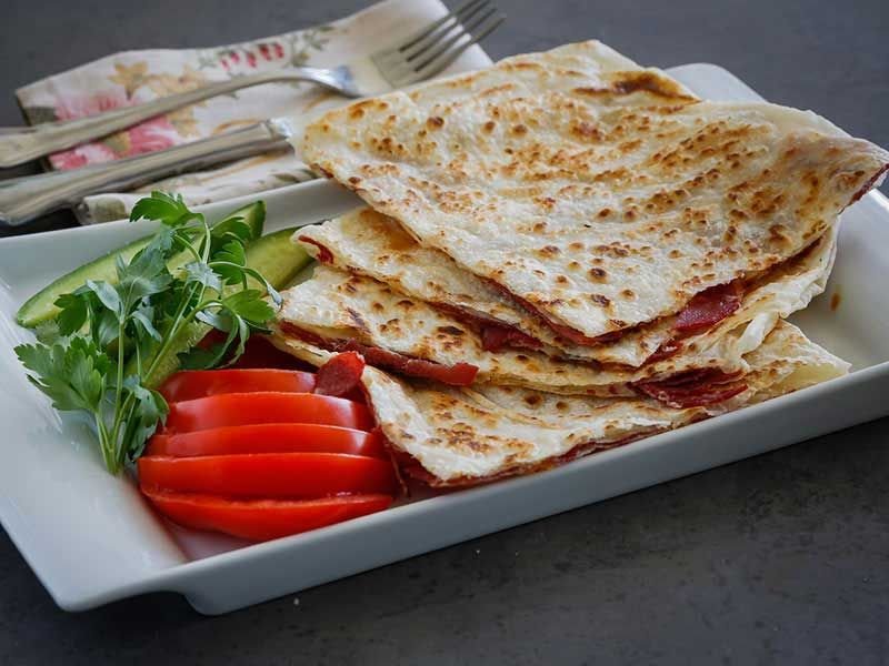 SUCUKLU KAŞARLI GÖZLEME
